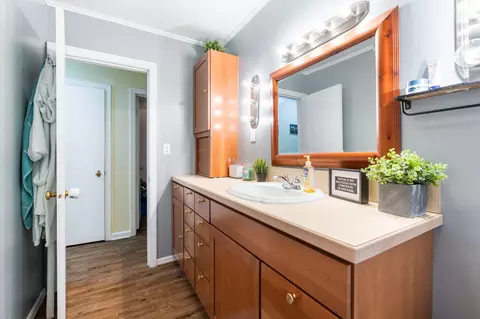 Bath - 835 Dartmouth Dr, Circleville, OH 43113 photo 6 of 6