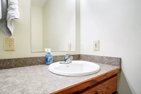 Bath - 7405 Long Pond Rd, Cable, OH 43009 photo 4 of 12
