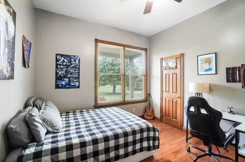 Bedroom - 7405 Long Pond Rd, Cable, OH 43009 photo 5 of 13