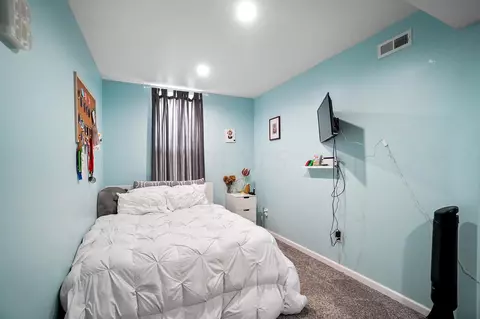Bedroom - 7405 Long Pond Rd, Cable, OH 43009 photo 10 of 13