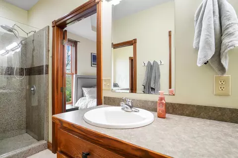 Bath - 7405 Long Pond Rd, Cable, OH 43009 photo 5 of 12