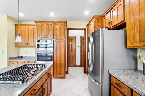Kitchen - 7405 Long Pond Rd, Cable, OH 43009 photo 3 of 7