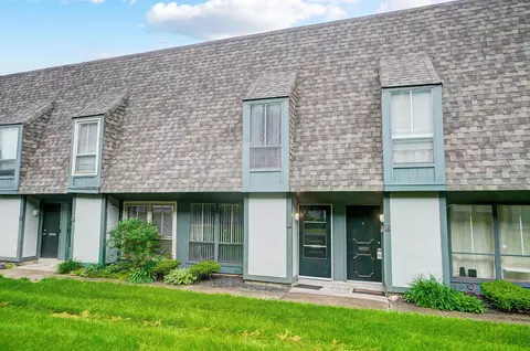 1070 N Merrimar Cir #G, Columbus, OH 43220