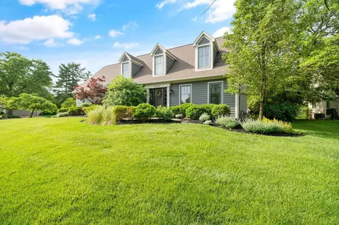 2340 Zollinger Rd, Columbus, OH 43221