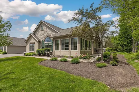 7621 Red Maple Pl, Westerville, OH 43082