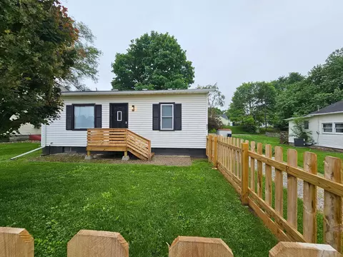 921 Pierce Ave, Lancaster, OH 43130