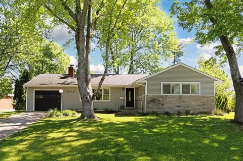 438 E Clearview Ave, Columbus, OH 43085