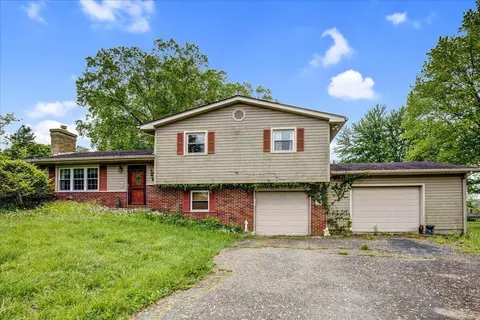 1937 Rainbow Dr NE, Lancaster, OH 43130