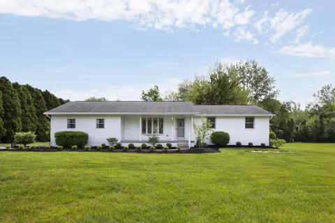 4002 Harlem Rd, New Albany, OH 43054