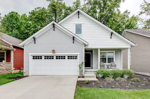 222 Autumn Way, Pataskala, OH 43062