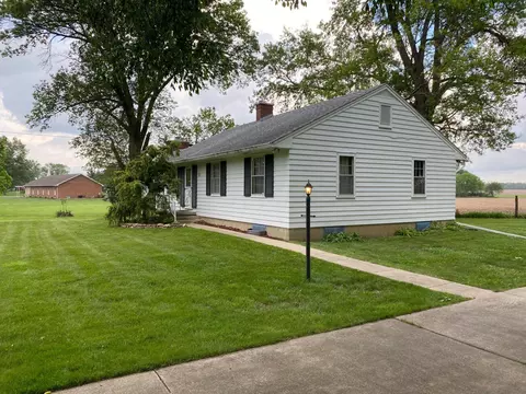 Exterior - 552 Northridge Rd, Circleville, OH 43113 photo 3 of 3