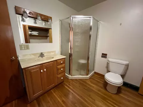 Bath - 552 Northridge Rd, Circleville, OH 43113 photo 2 of 4