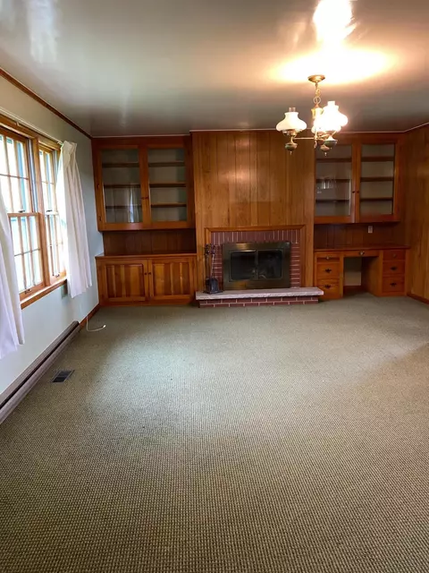 Living - 552 Northridge Rd, Circleville, OH 43113 photo 1 of 2