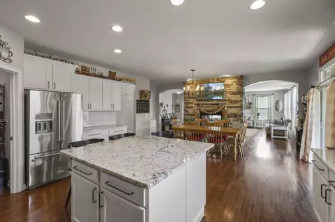 Kitchen - 652 Green Forest Pl, Lithopolis, OH 43136 photo 3 of 7