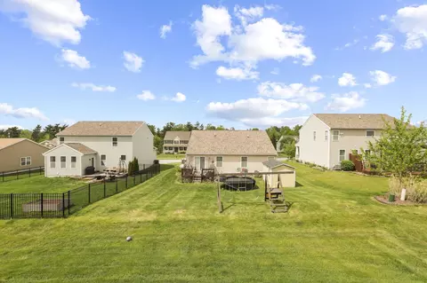 Exterior - 652 Green Forest Pl, Lithopolis, OH 43136 photo 7 of 10