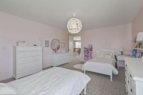 Bedroom - 652 Green Forest Pl, Lithopolis, OH 43136 photo 7 of 8