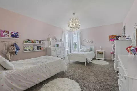 Bedroom - 652 Green Forest Pl, Lithopolis, OH 43136 photo 6 of 8