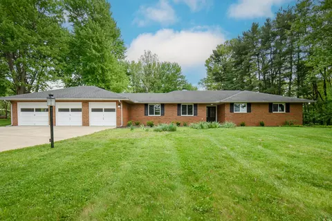 9475 Northchester Dr, Pickerington, OH 43147