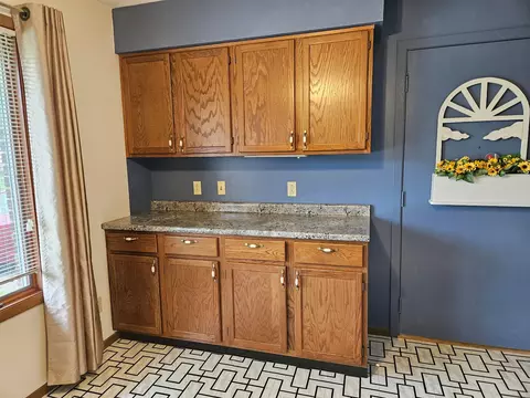 1146 Lindsey Rd, Springfield, OH 45503 photo 4