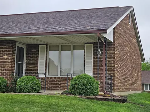 1146 Lindsey Rd, Springfield, OH 45503 photo 2