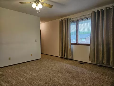 1146 Lindsey Rd, Springfield, OH 45503 photo 14
