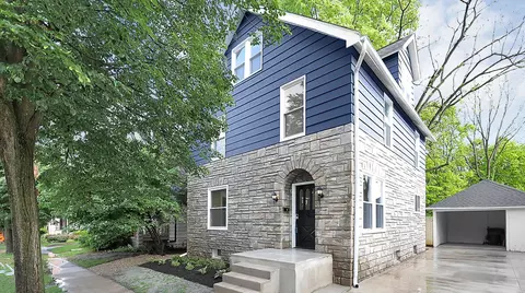 115 W Central Ave, Delaware, OH 43015