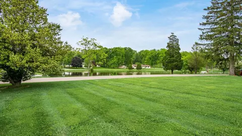 0 Lakeview Dr, Zanesville, OH 43701