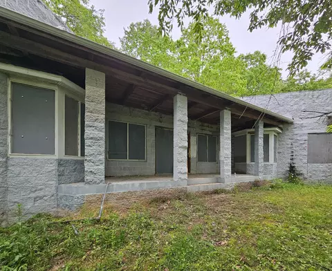 863 Buckeye Church Rd, Jackson, OH 45640