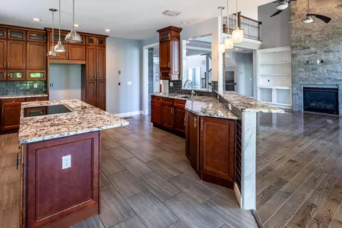 Kitchen - 9812 Beech Dr, Cincinnati, OH 45231 photo 1 of 5