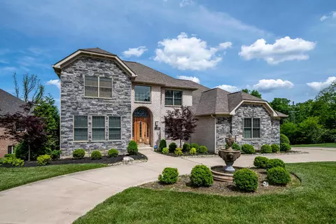 Exterior - 9812 Beech Dr, Cincinnati, OH 45231 photo 2 of 9