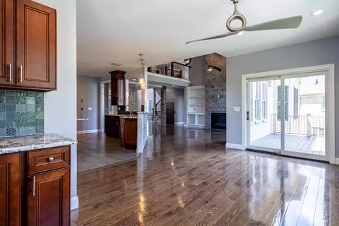Living - 9812 Beech Dr, Cincinnati, OH 45231 photo 8 of 10