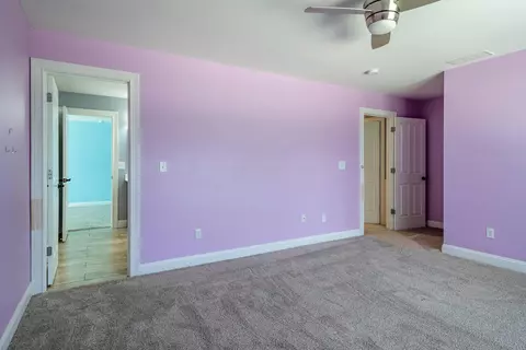Bedroom - 9812 Beech Dr, Cincinnati, OH 45231 photo 10 of 11