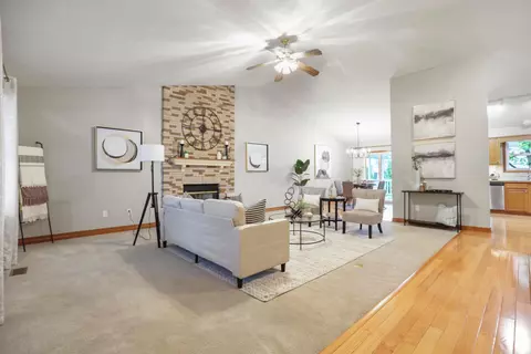 Living - 9135 Strawser St, Orient, OH 43146 photo 1 of 6