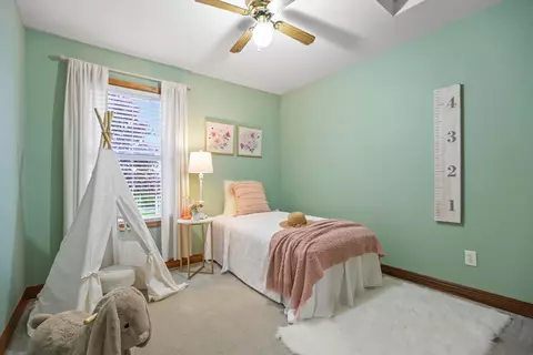 Bedroom - 9135 Strawser St, Orient, OH 43146 photo 6 of 7