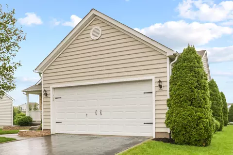 Exterior - 9135 Strawser St, Orient, OH 43146 photo 4 of 15