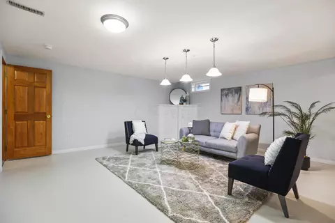 Living - 9135 Strawser St, Orient, OH 43146 photo 6 of 6