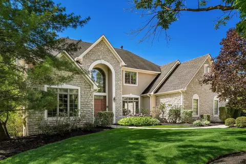 1207 Daventry Ln, Powell, OH 43065