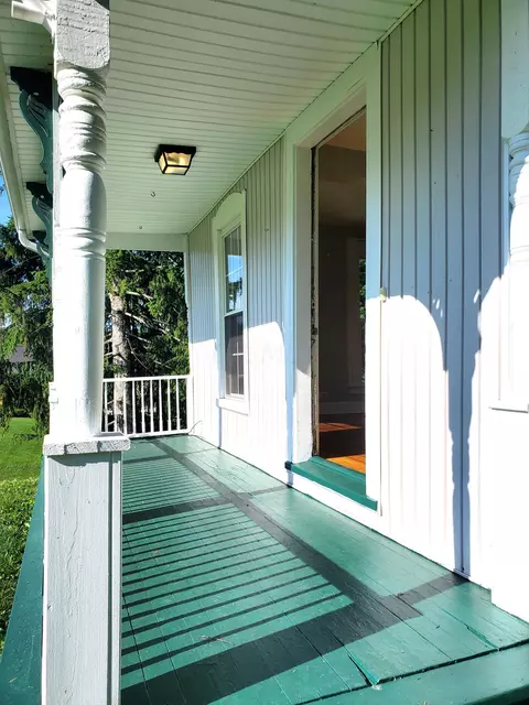601 N Pickaway St, Circleville, OH 43113 photo 5