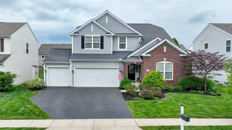 8823 Sweetshade Dr, Lewis Center, OH 43035