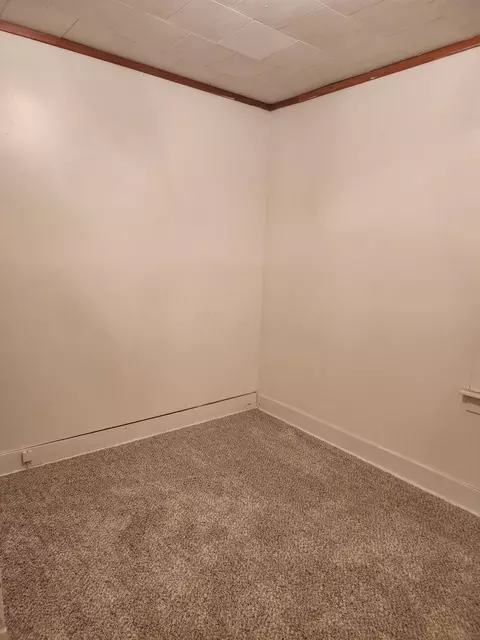 Bedroom - 373 Walnut St, Circleville, OH 43113 photo 4 of 4