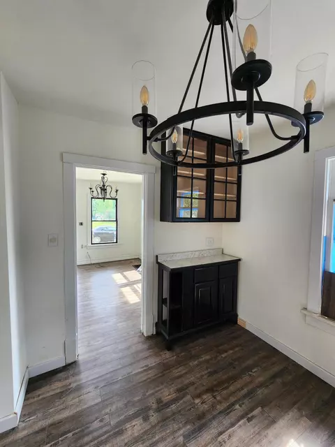 Dining - 373 Walnut St, Circleville, OH 43113 photo 1 of 1