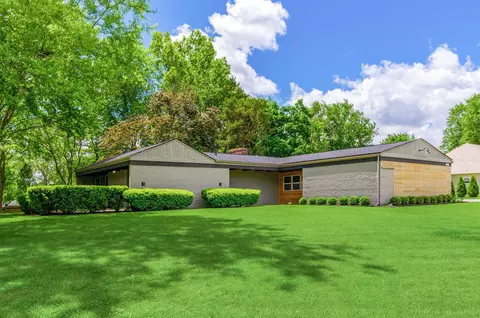 3045 Greenvale Dr, Columbus, OH 43235