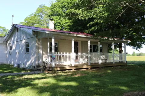 17818 Old Mansfield Rd, Fredericktown, OH 43019