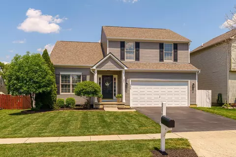 304 Meadow Ash Dr, Lewis Center, OH 43035