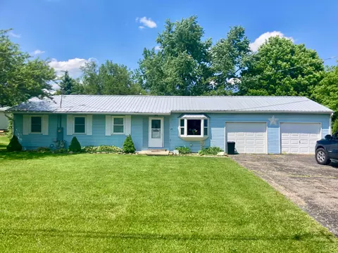 24 Simons Ave, Fredericktown, OH 43019