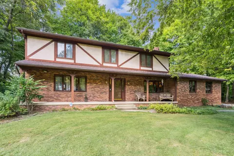 13898 Woodsedge Ct, Pickerington, OH 43147