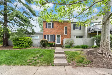 6289 Newtown Dr #27, Columbus, OH 43231