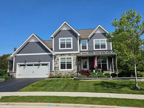 2622 Clemton Park E, Blacklick, OH 43004