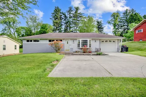 290 E Highland Dr, Zanesville, OH 43701