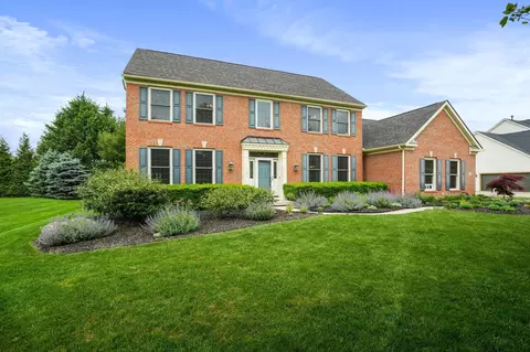 8630 Winding Creek Way, Pickerington, OH 43147